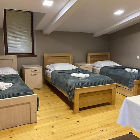 Anano'S Guesthouse 보르조미 외부 사진
