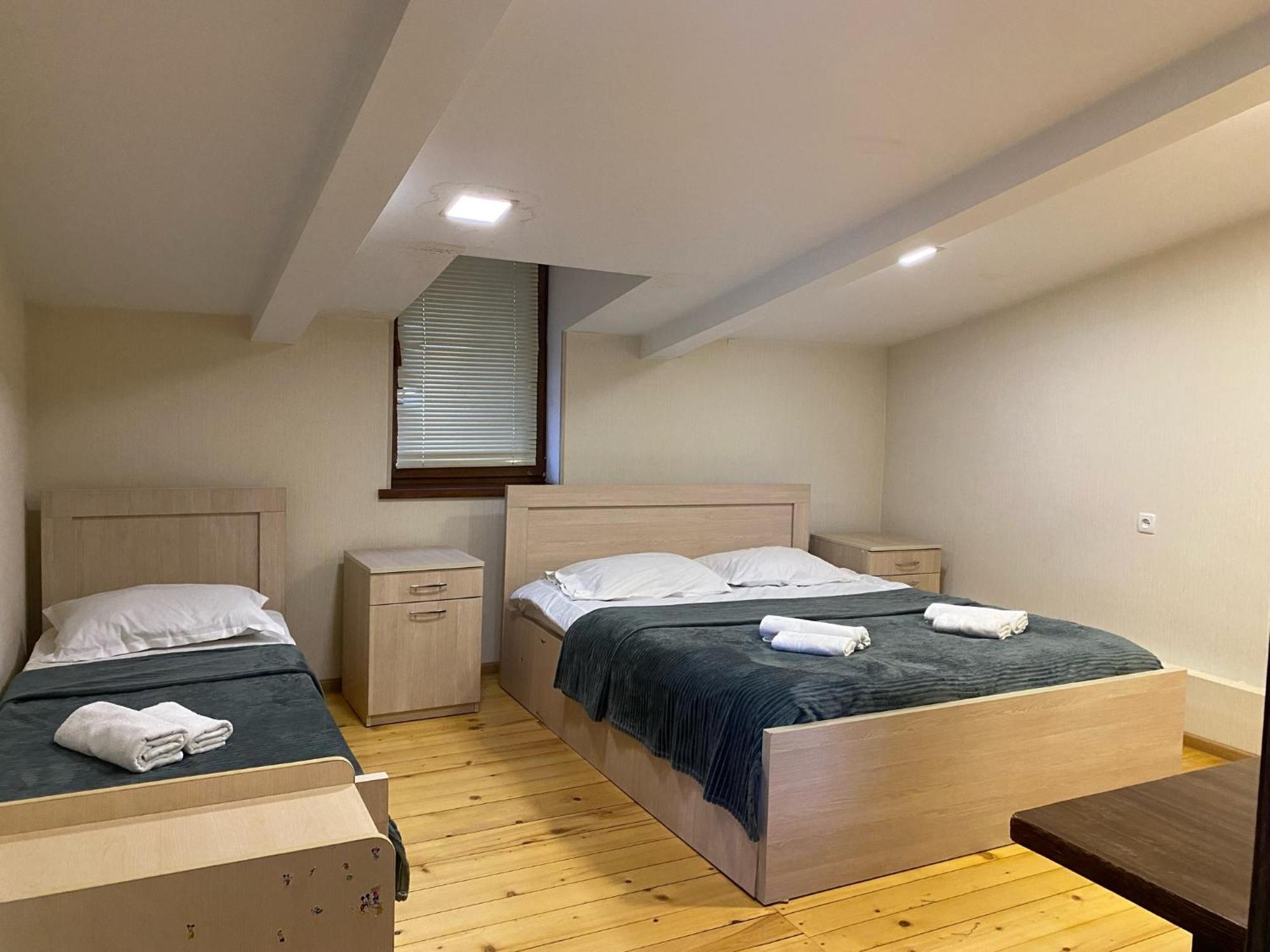 Anano'S Guesthouse 보르조미 외부 사진